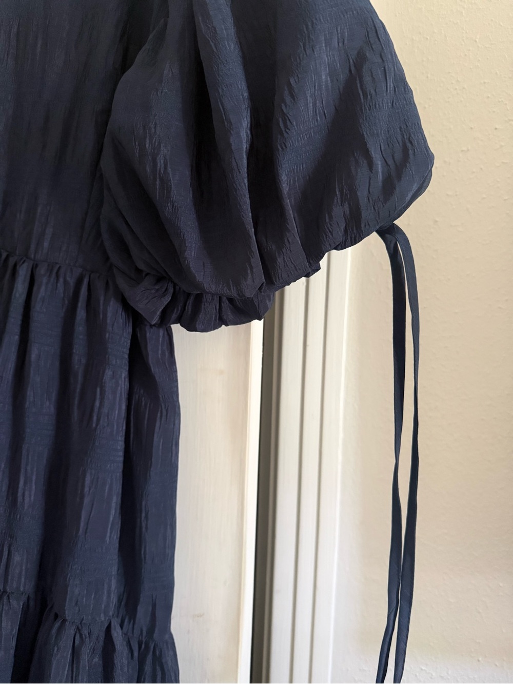 Moon River Deep Navy Ruffled Sleeve Dress - Picture 2 of 3